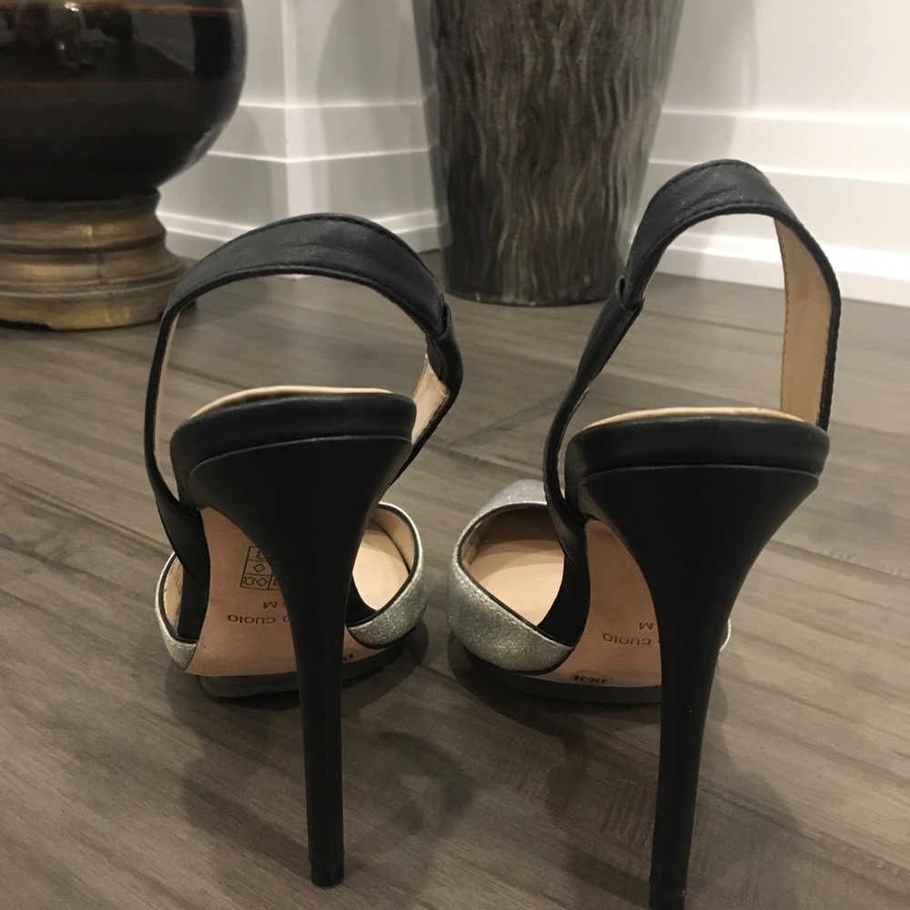 Pumps - Picture 2 of 3